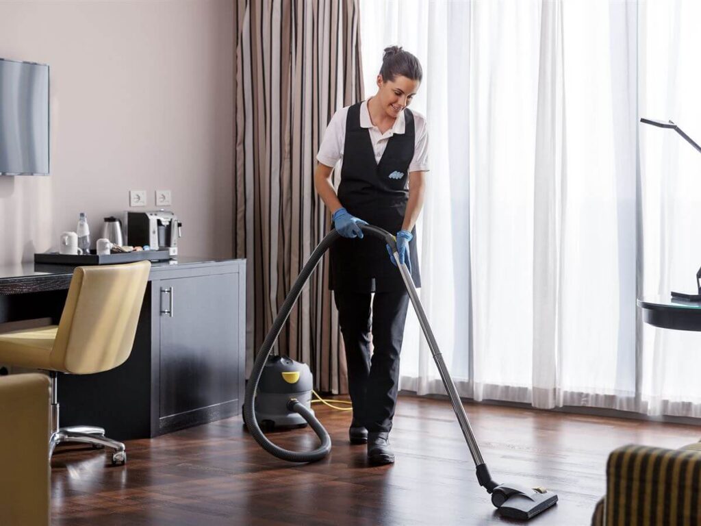 How Do Housekeepers Know Which Rooms To Clean?