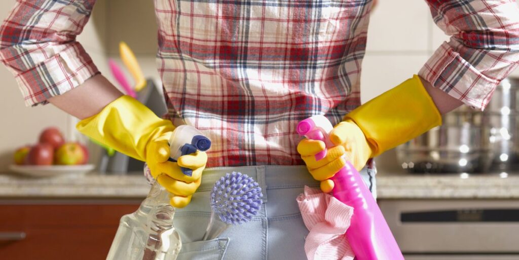 How Do House Cleaners Clean So Fast?
