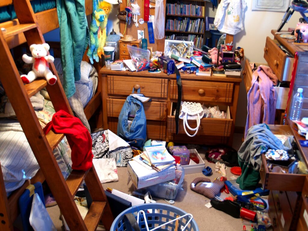Is It Unhealthy To Live In A Messy House?