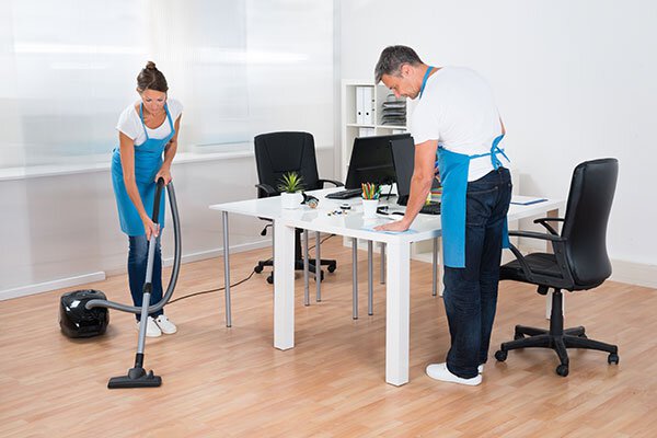 How to Clean an Office Efficiently